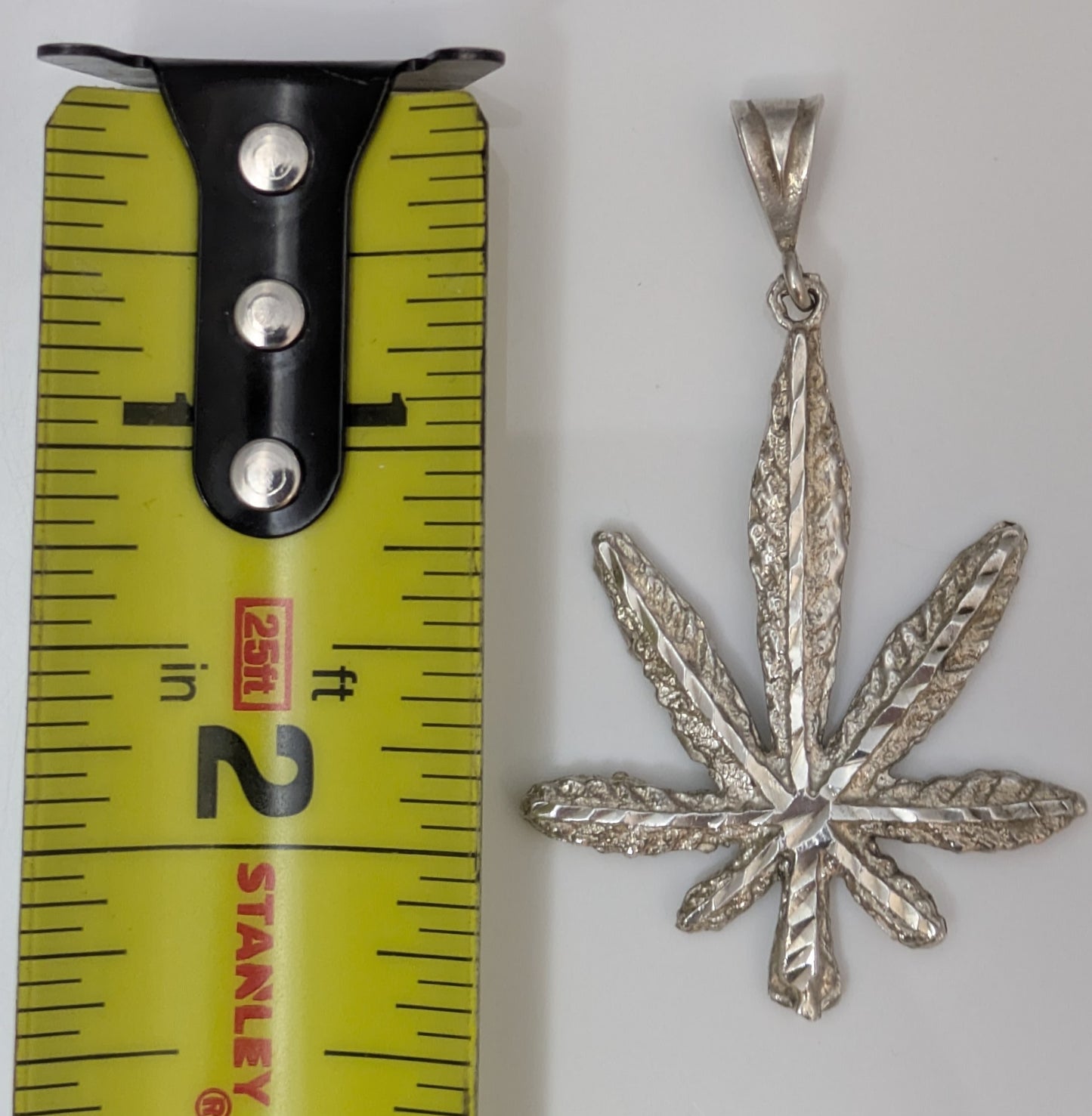 .925 Sterling Silver Marijuana Diamond Cut Pendant / Charm Weed Cannabis Pot