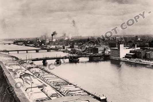 River Front, Saginaw, Michigan 1915 Retro Vintage Photo Reprint