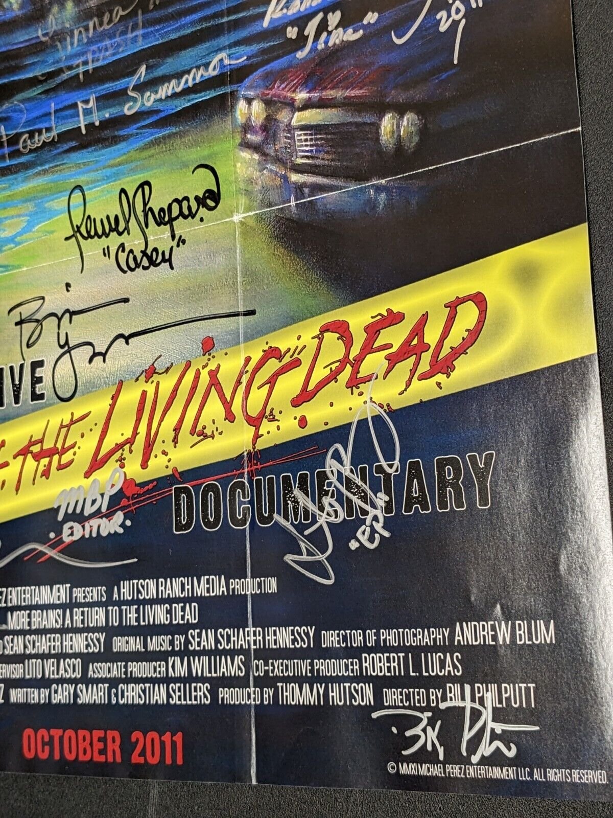 More Brains! Return of the Living Dead 12x18 Poster Signed 19x Cast & Crew