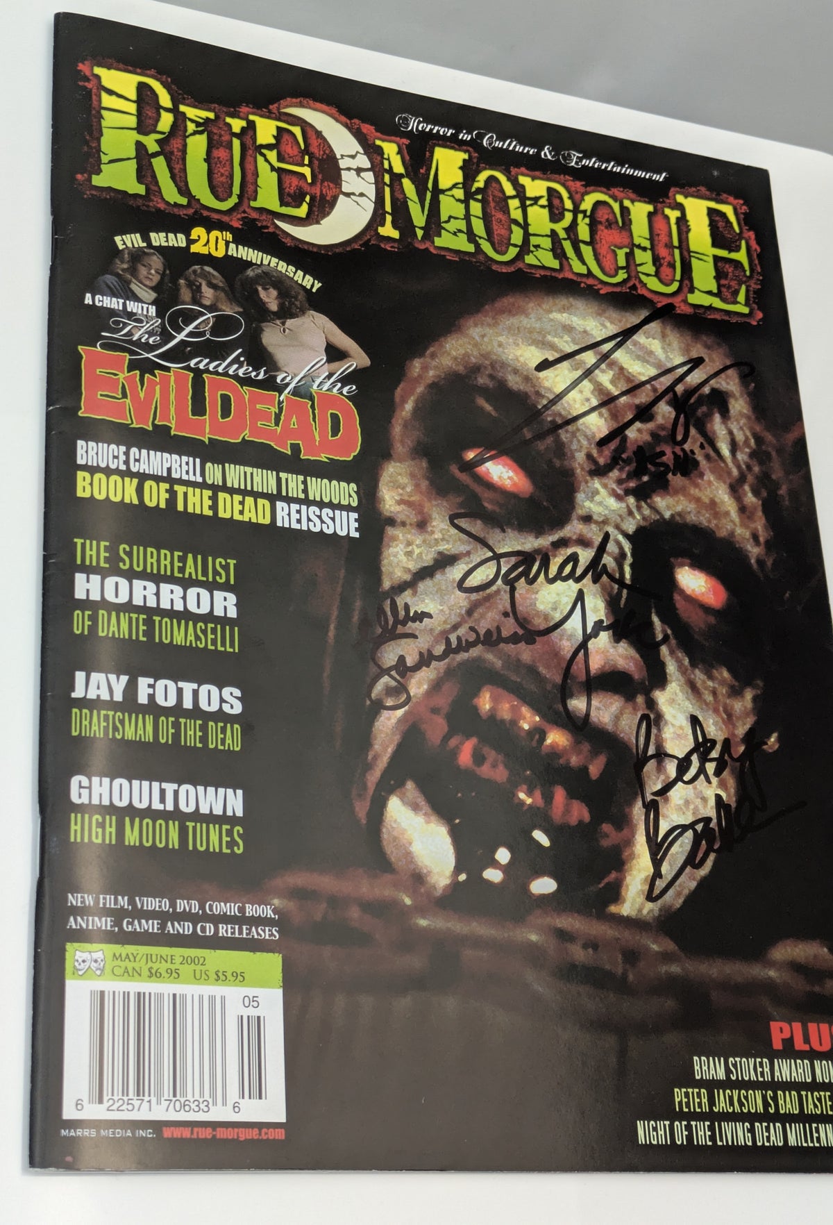 Evil Dead Cast Signed Rue Morgue Magazine Bruce Campbell Ellen Theresa Betsy