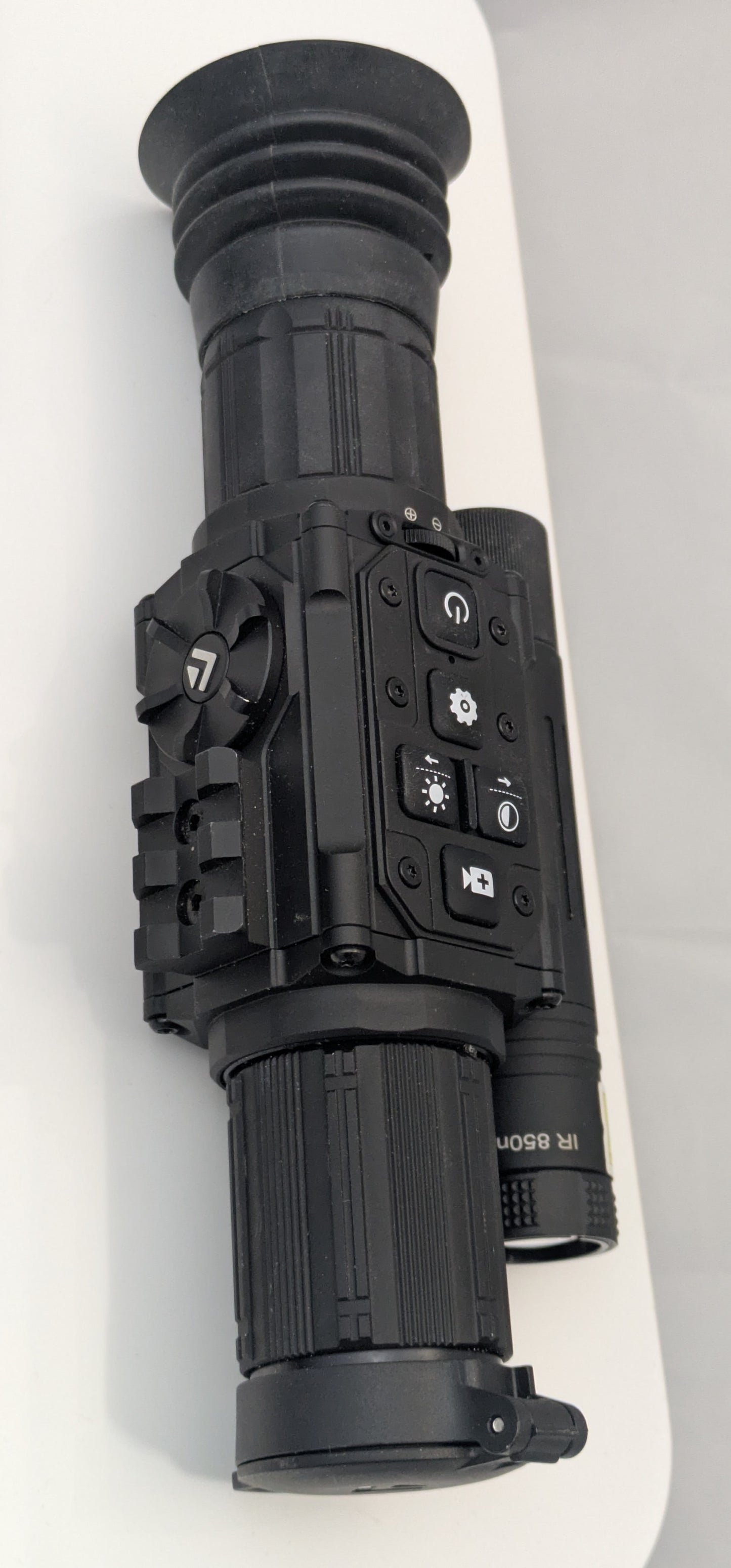 Arken (DNT) Optics ZULUS HD 5-20x Rifle Scope Day / Night Vision