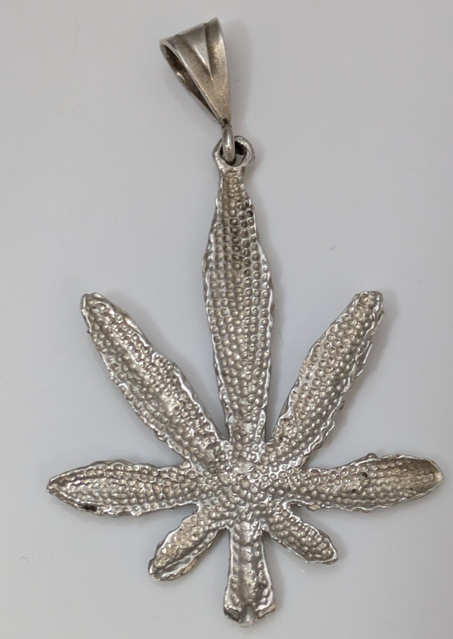 .925 Sterling Silver Marijuana Diamond Cut Pendant / Charm Weed Cannabis Pot