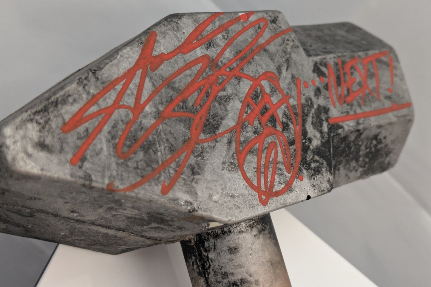 Andrew Bryniarski Signed Texas Chainsaw Massacre Leatherface Sledgehammer BAS