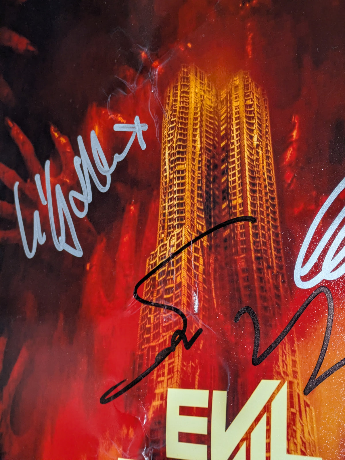 Evil Dead Rise 12x18 Poster Cast Signed x5 Bruce Campbell Sam Raimi JSA -Damaged